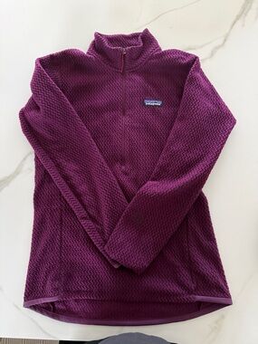 Patagonia Plum Quarter-Zip Fleece Pullover NWOT